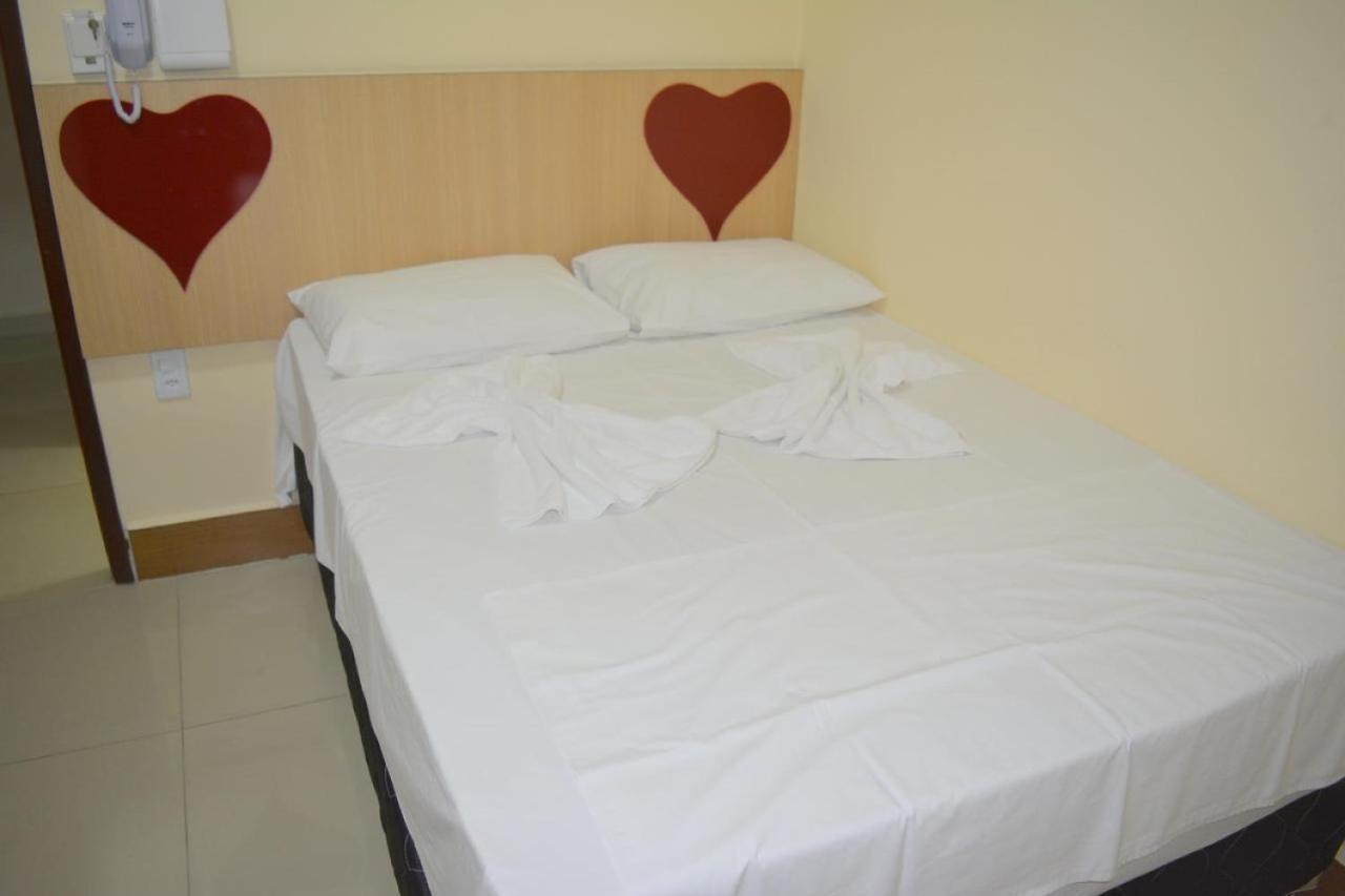 Oyo Hotel Melo 阿拉皮拉卡 外观 照片
