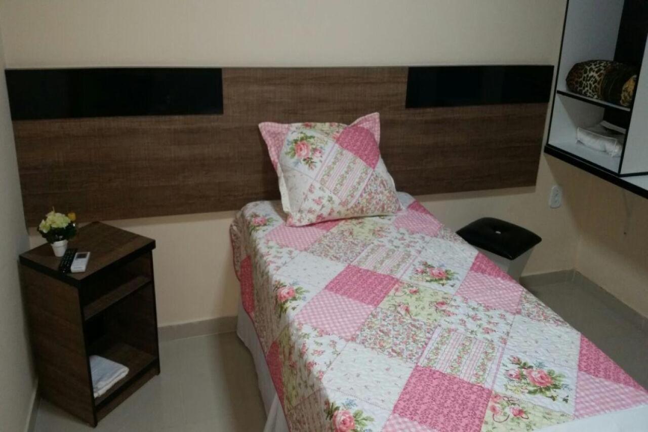 Oyo Hotel Melo 阿拉皮拉卡 外观 照片