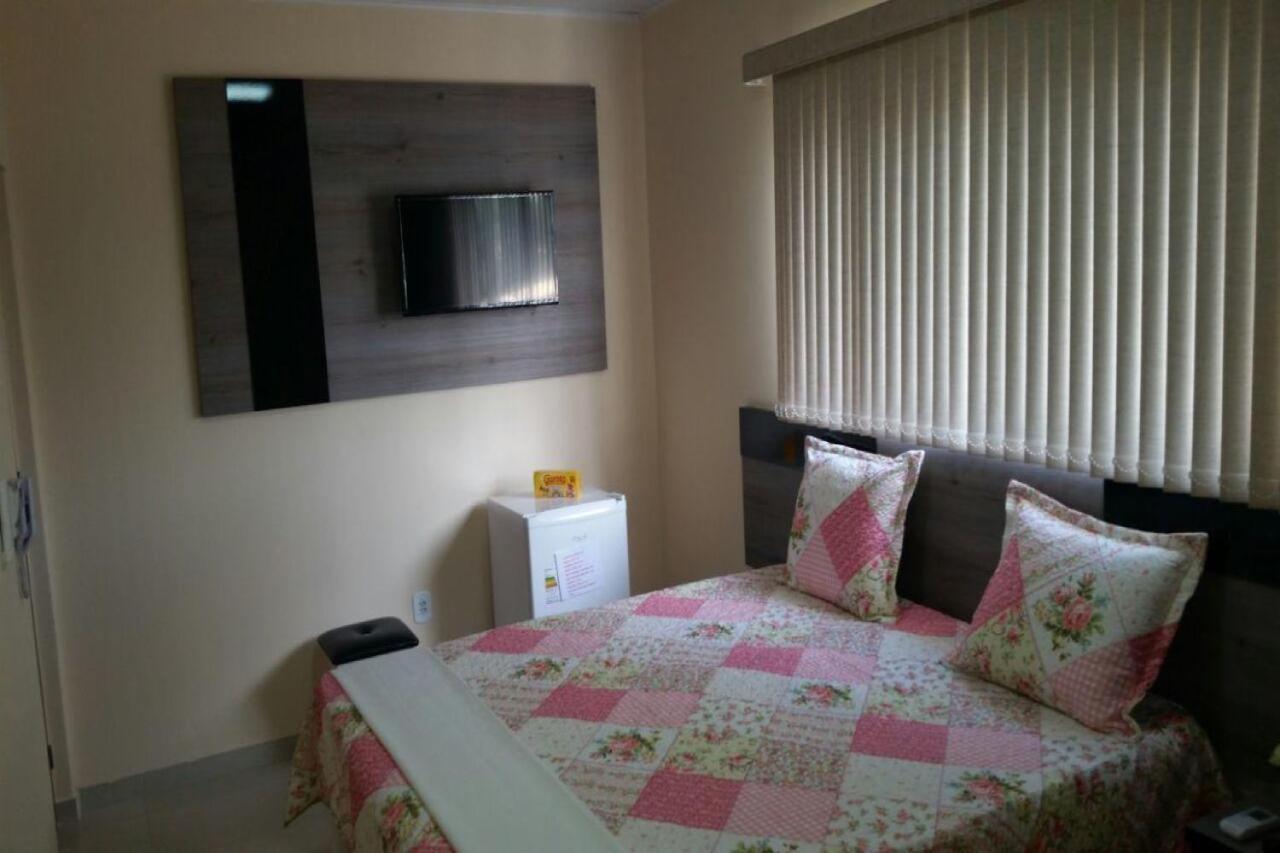 Oyo Hotel Melo 阿拉皮拉卡 外观 照片